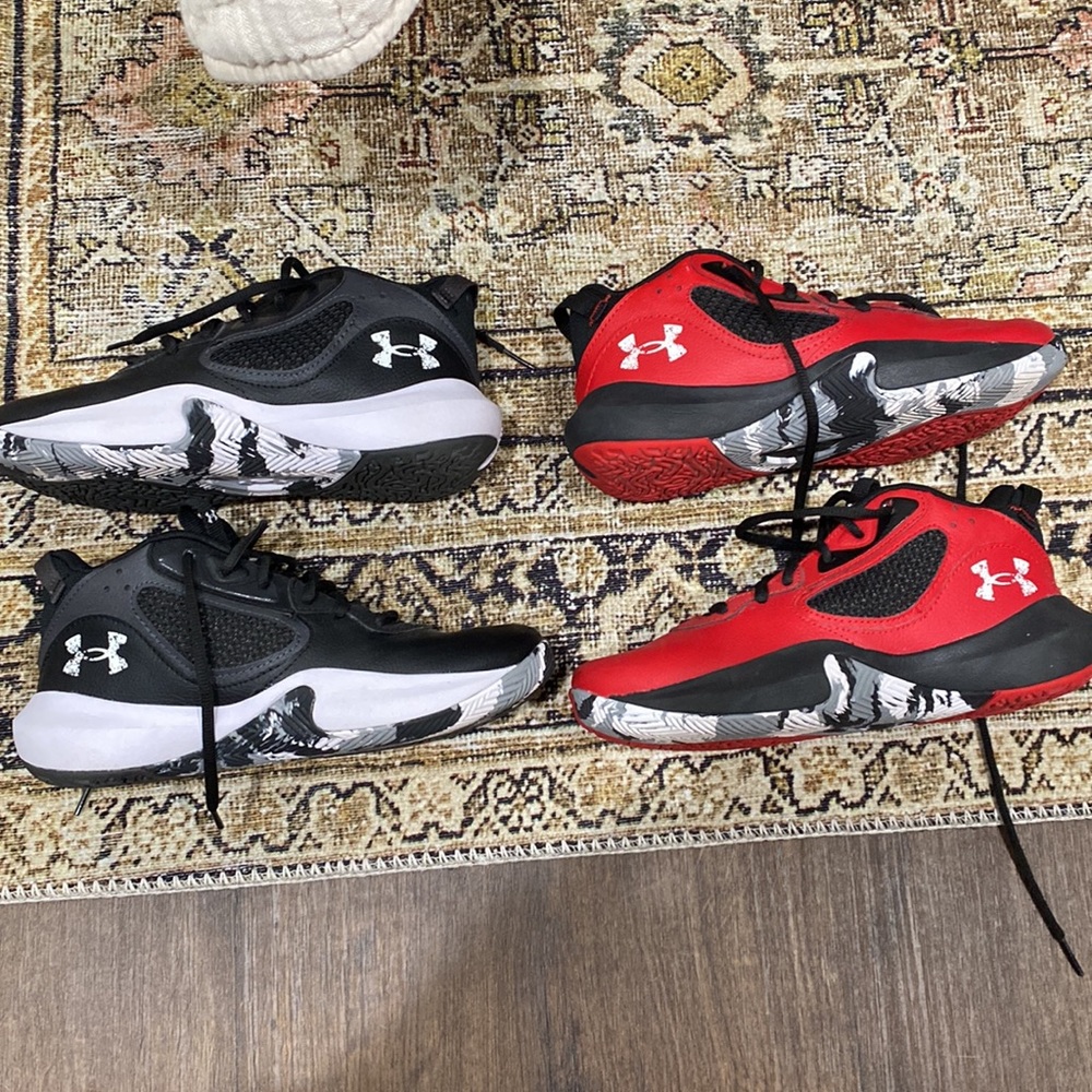 Under Armour Youth Basketball Shoes - 5Y
